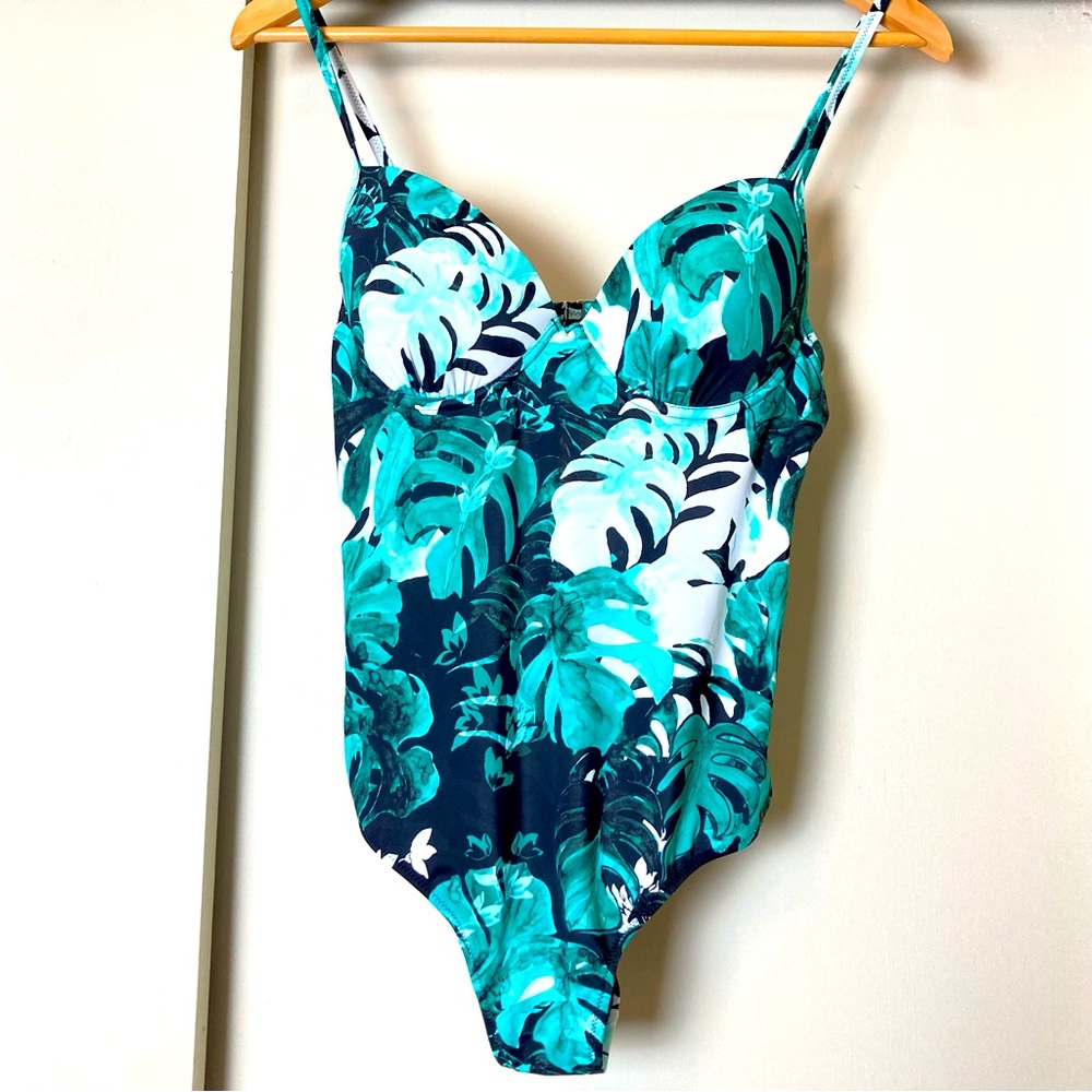 Iris Lilly tropical 🌴 push-up One piece bathing suit 🩱 M  White ,green,black